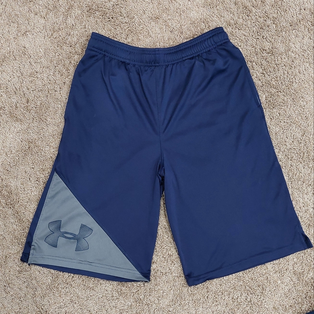 UNDER ARMOUR Heatgear Loose Fit Shorts